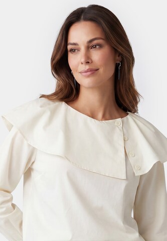 Usha - Blusa en beige