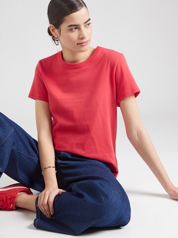 GAP Тениска в червено: отпред