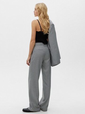 Loosefit Pantalon à plis Pull&Bear en noir