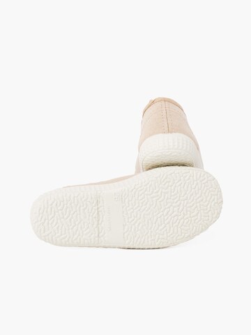 Pisamonas - Bailarina en beige