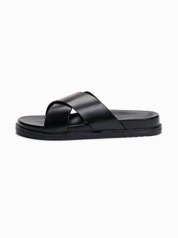 Zoccoletto di Ombre in nero