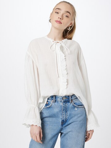 Cream Blouse 'Rucca' in White: front