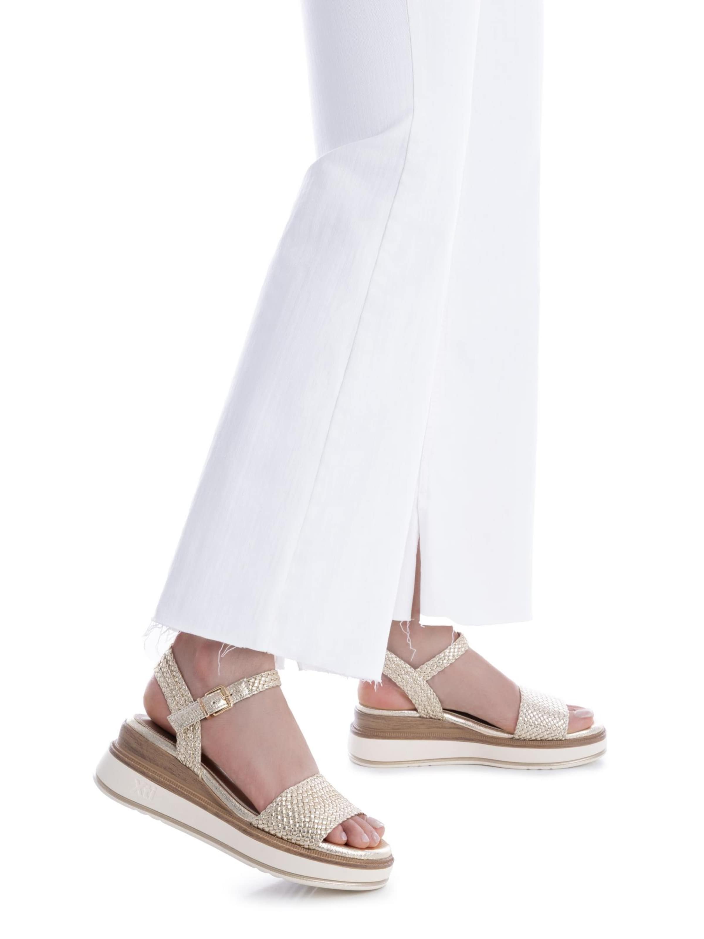 Xti Sandals in Gold