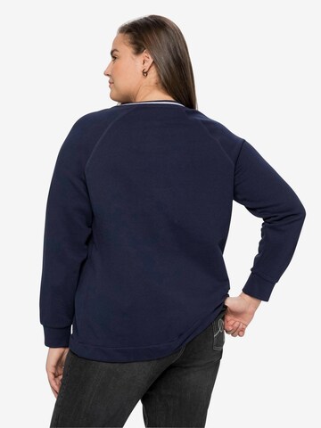 SHEEGO Sweatshirt in Blau