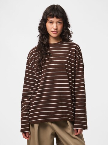PIECES Shirt 'PCSadie' in Braun: Vorderseite