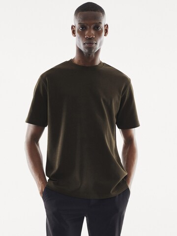 MANGO MAN Bluser & t-shirts 'Kimi' i grøn: forside