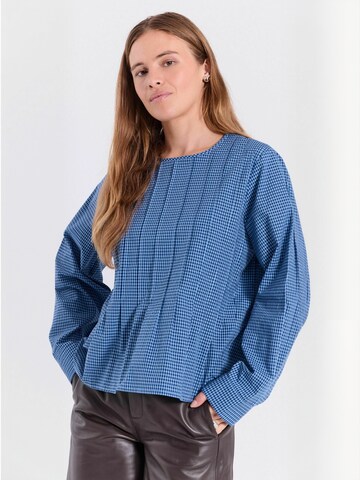T-shirt ' Soffie ' NORR en bleu : devant