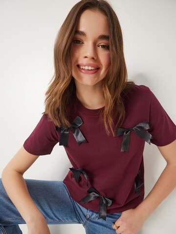 Happiness İstanbul Футболка в Красный