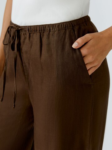 OUI Loosefit Hose in Braun