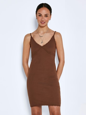 Noisy may Dress 'Stine' in Brown: front