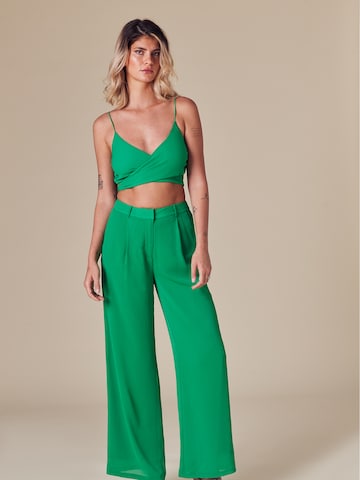 ABOUT YOU x Laura Giurcanu Wide leg Pleat-Front Pants 'Carina' in Green