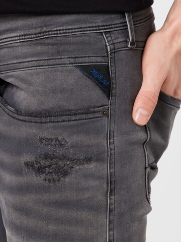 REPLAY Slimfit Jeans in Grau