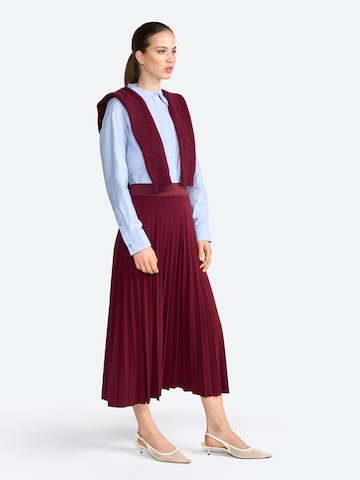 Rich & Royal Skirt in Red