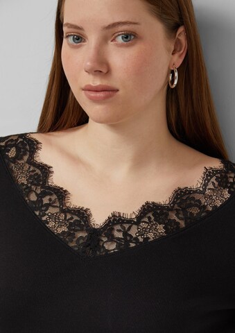 QS T-Shirt in Schwarz