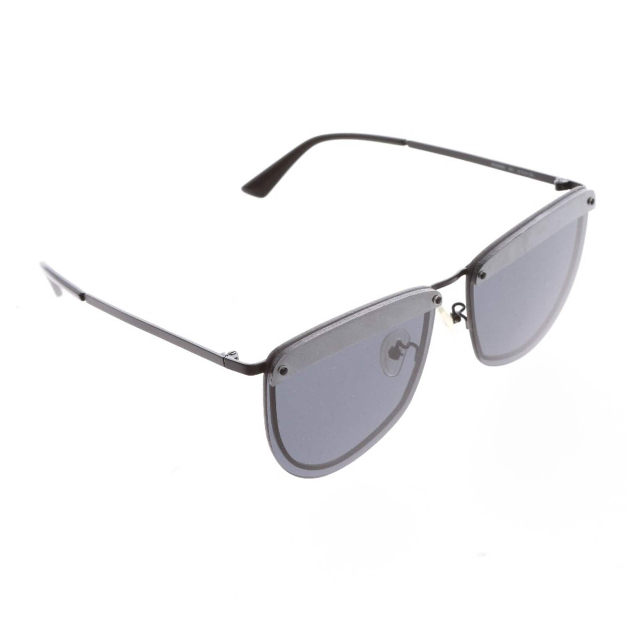 Alexander McQueen Sunglasses in One size in Black: front