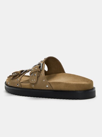 Saboți de la Pull&Bear pe maro