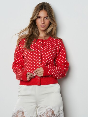 Next - Cárdigan en rojo: frente