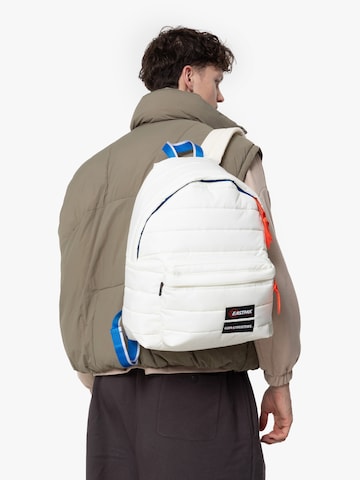EASTPAK Batoh - Biela
