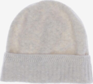 UNIQLO Hat & Cap in One size in White: front