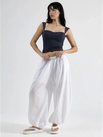 Busem Barrel Pants in White
