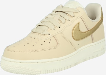 Sneaker bassa 'Air Force 1 '07' di Nike Sportswear in beige: frontale