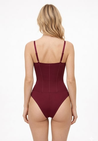 Elara Body in Rot