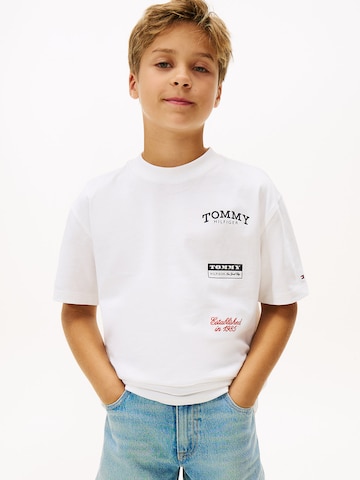 T-Shirt TOMMY HILFIGER en blanc : devant