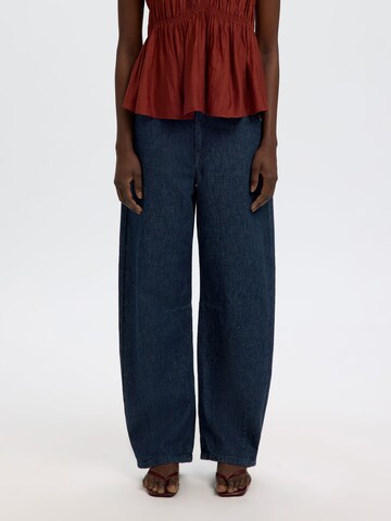 SELECTED Loose fit Jeans in Blue: front
