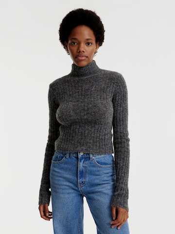 EDITED Sweater 'Osia' in Grey: front