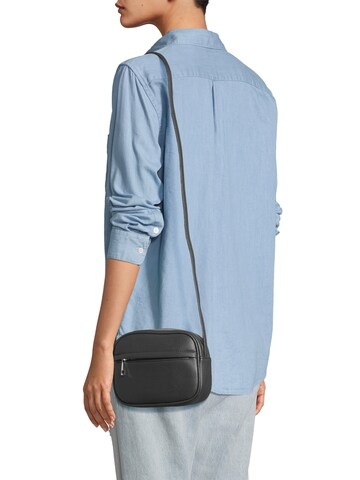 ABOUT YOU - Bolso de mano en negro