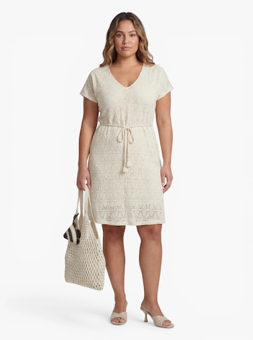 Vero Moda Curve Mekko 'VMCMaya' värissä beige