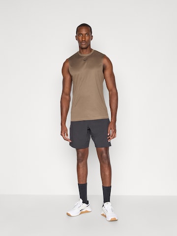 Reebok - Regular Calças de desporto em preto