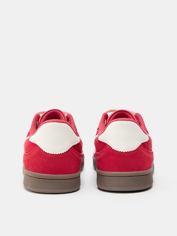Pull&Bear Nizke superge | rdeča barva