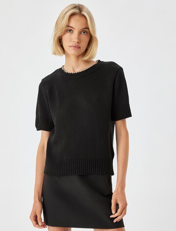 Koton Sweater in Black: front