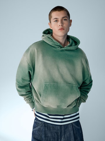 Bershka Tréning póló - zöld: elől