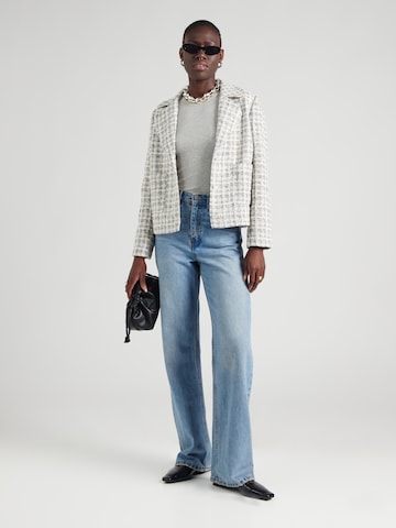 Cartoon - Blazer en blanco