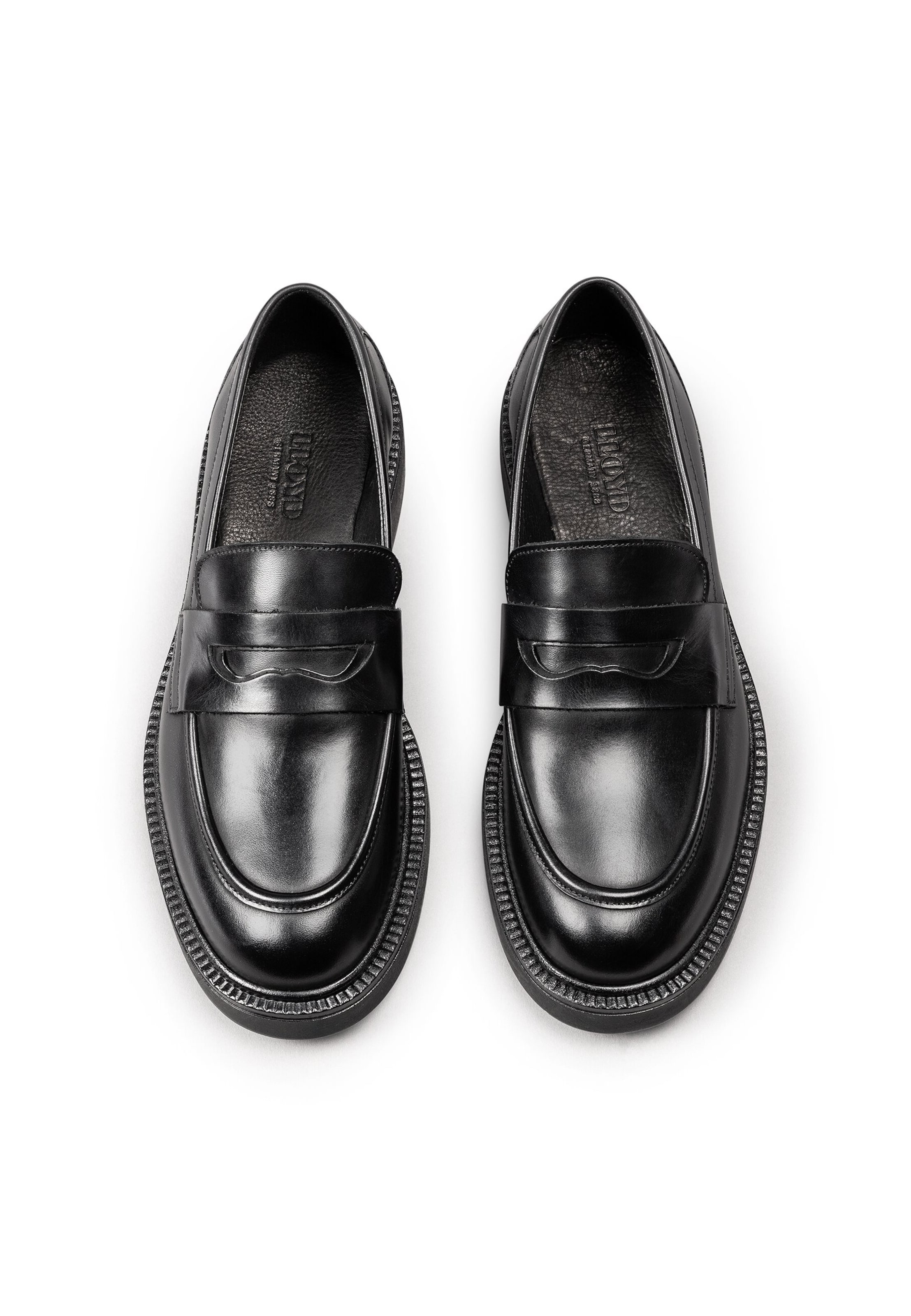 LLOYD Classic Flats in Black