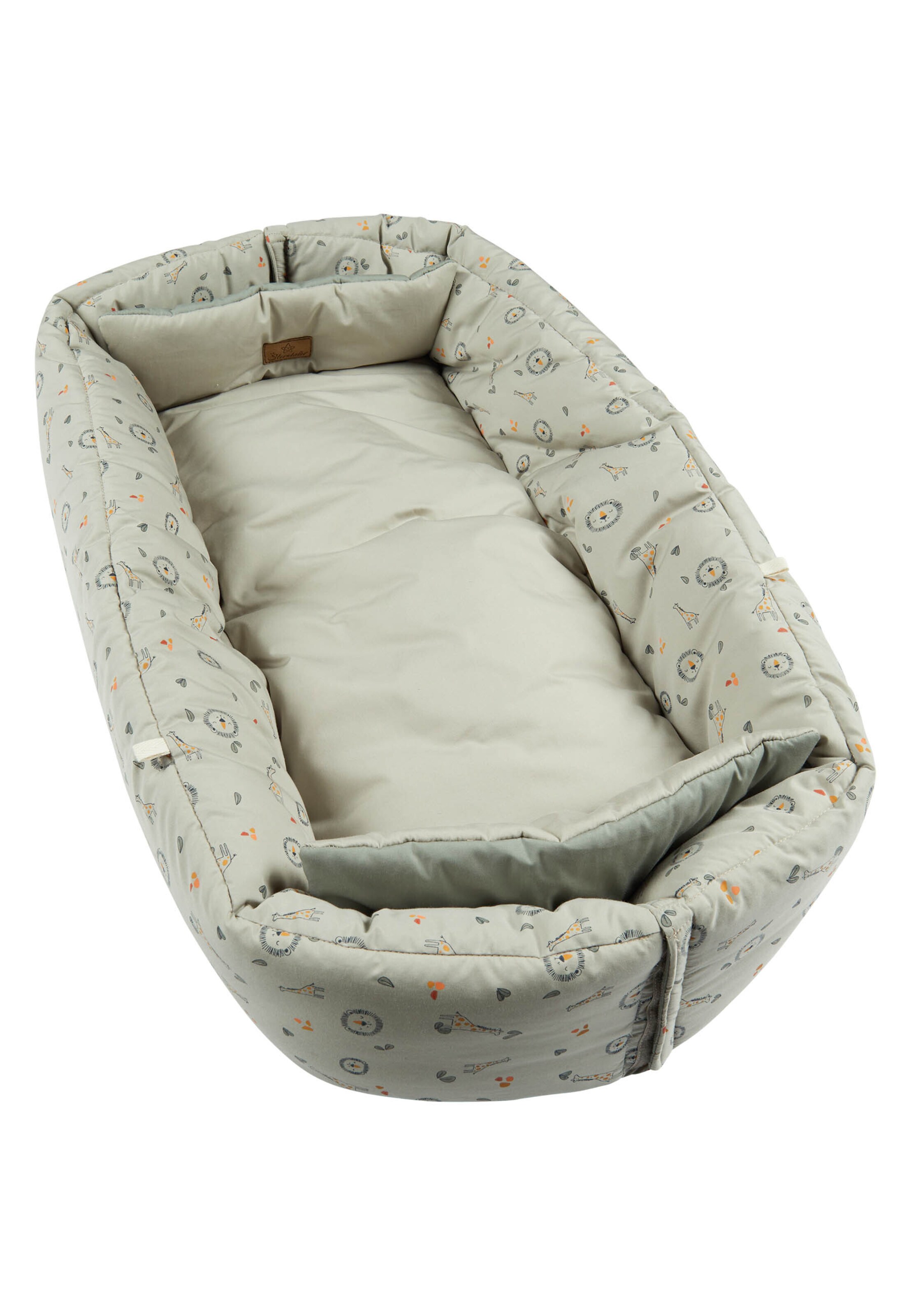 STERNTALER Babynest 'Safari' in Grau: Vorderseite