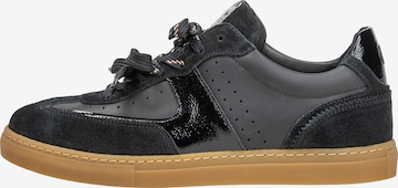 Floris van Bommel Platform trainers 'Minni 04' in Black: front