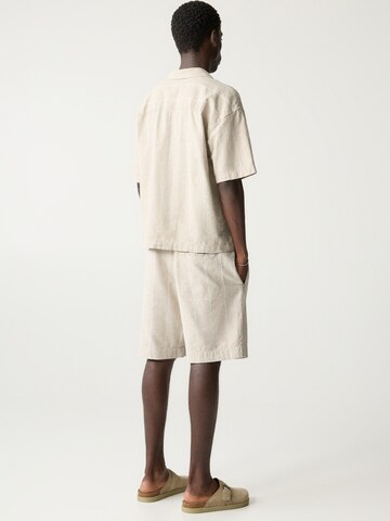 Loosefit Pantalon Pull&Bear en beige