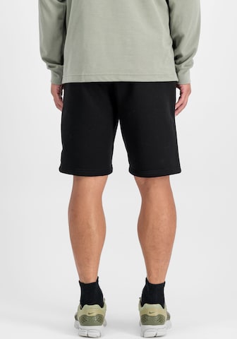 Regular Pantalon ALPHA INDUSTRIES en noir