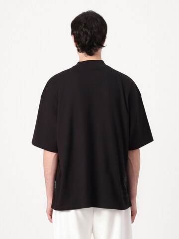 Carlo ColucciMajica - crna boja