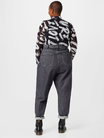 Calvin Klein Jeans Curve Tapered Farkut värissä harmaa