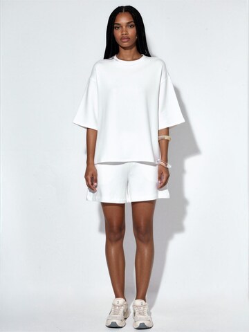 T-shirt Busem en blanc