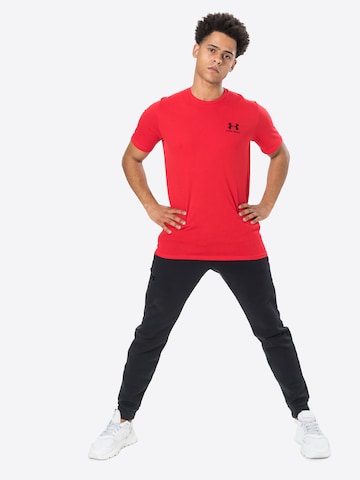 T-Shirt fonctionnel 'Sportstyle' UNDER ARMOUR en rouge