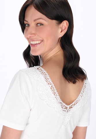 T-shirt Usha en blanc