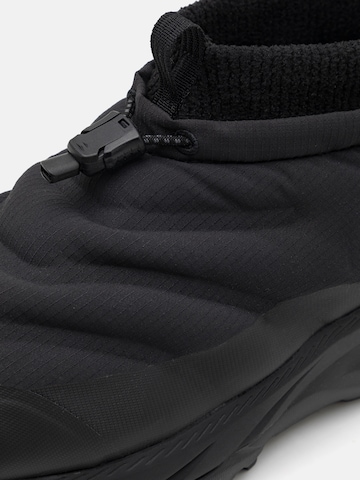 HOKA Χαμηλό παπούτσι 'KAHA 2 FROST MOC GTX' σε μαύρο