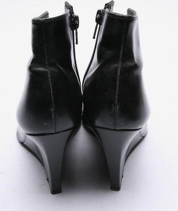 Givenchy High Heels & Pumps in 39 in Black