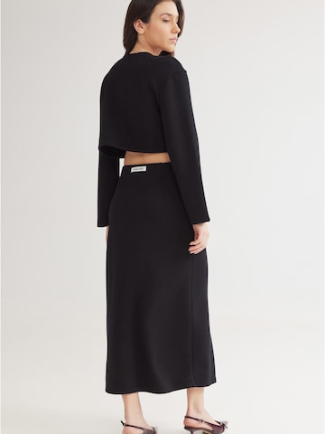 4TAILORS Hame 'Cheeky' värissä musta