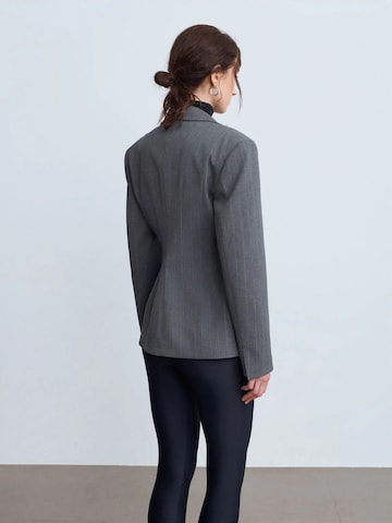 Dilvin Blazer in Grey